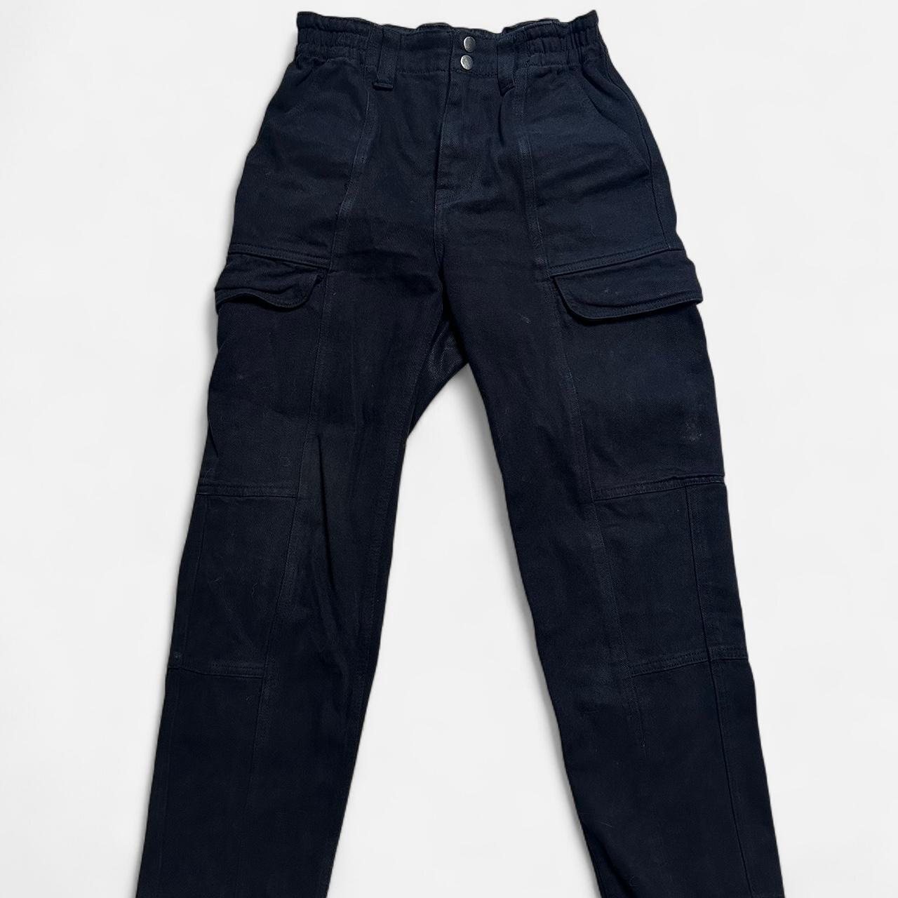item listed by zoevandegrift