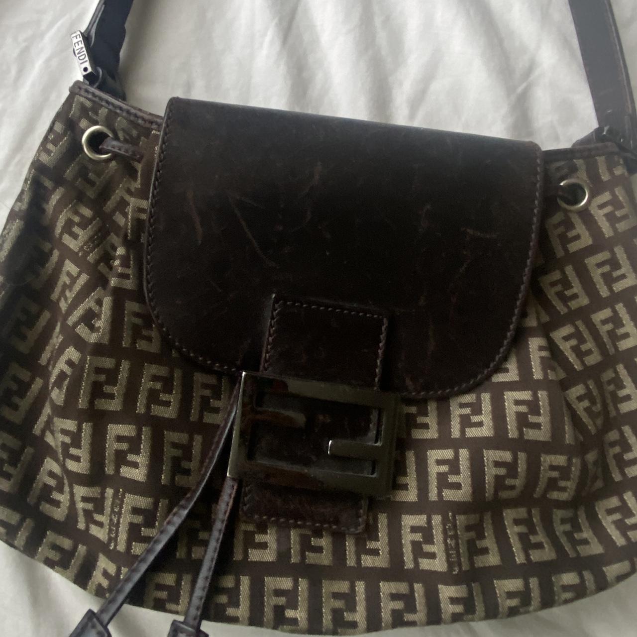 Fendi shoulder bag outlet vintage