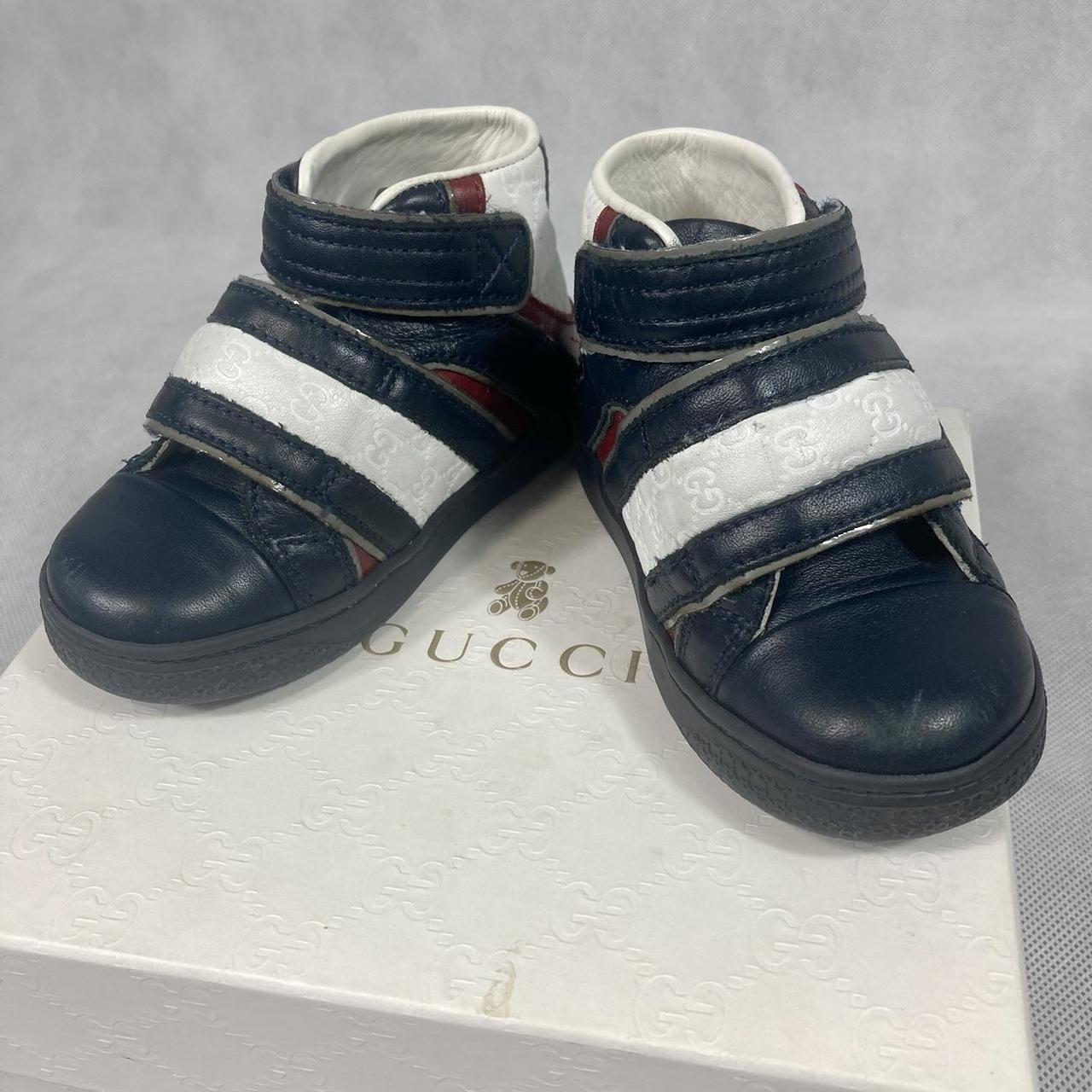 Gucci store strap trainers