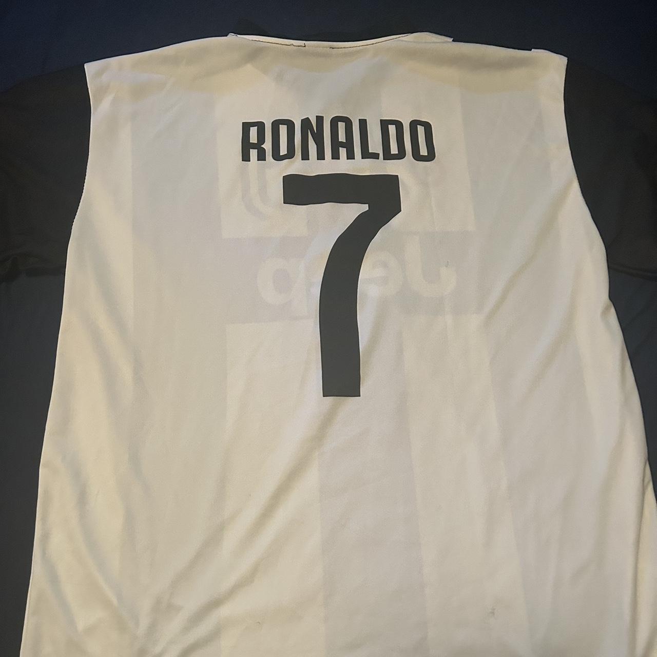 Cristiano Ronaldo #7 Juventus Kit Kit size mens... - Depop