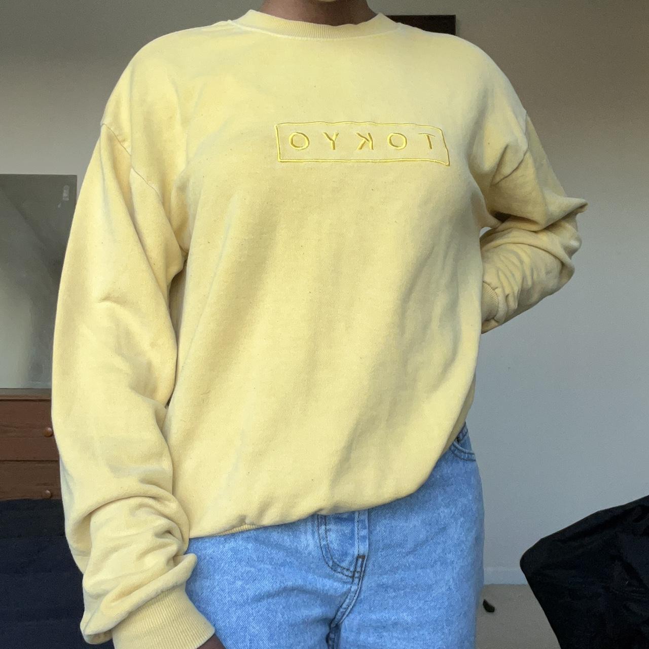 Pale clearance yellow sweatshirt