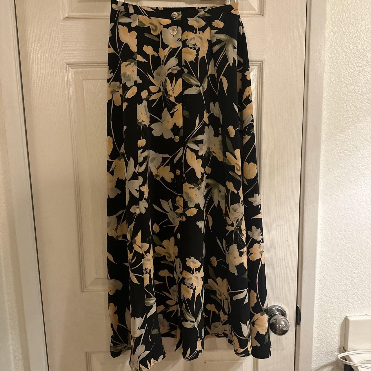 Black skirt shop yellow flowers