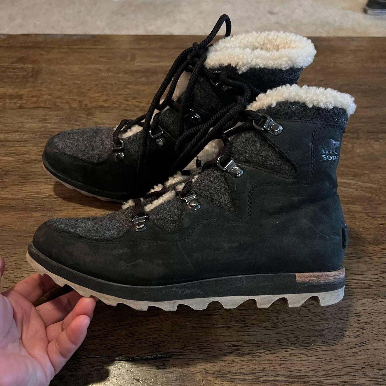 Sorel sneakchic hot sale alpine black