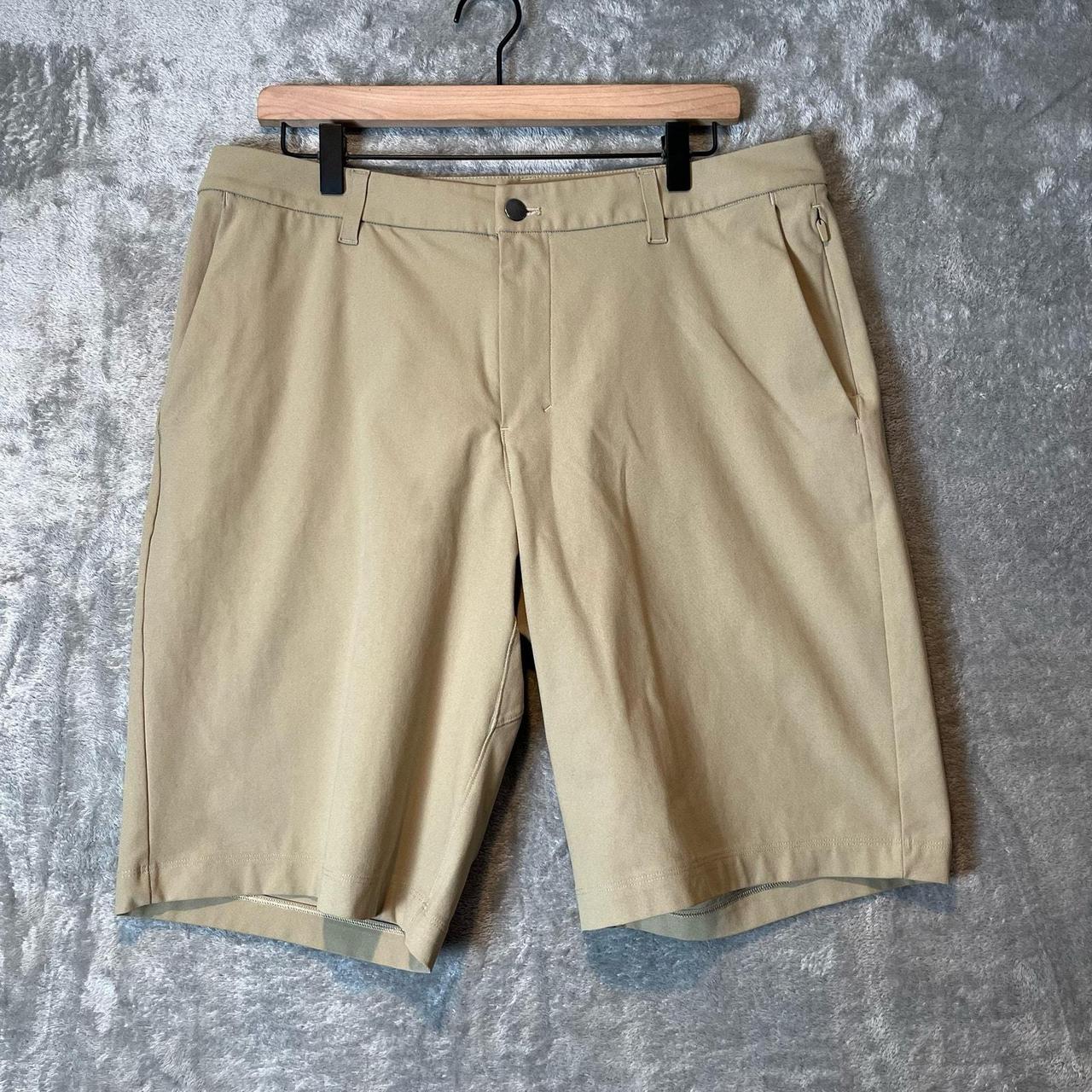 Lululemon high quality Commission Short Relaxed 11