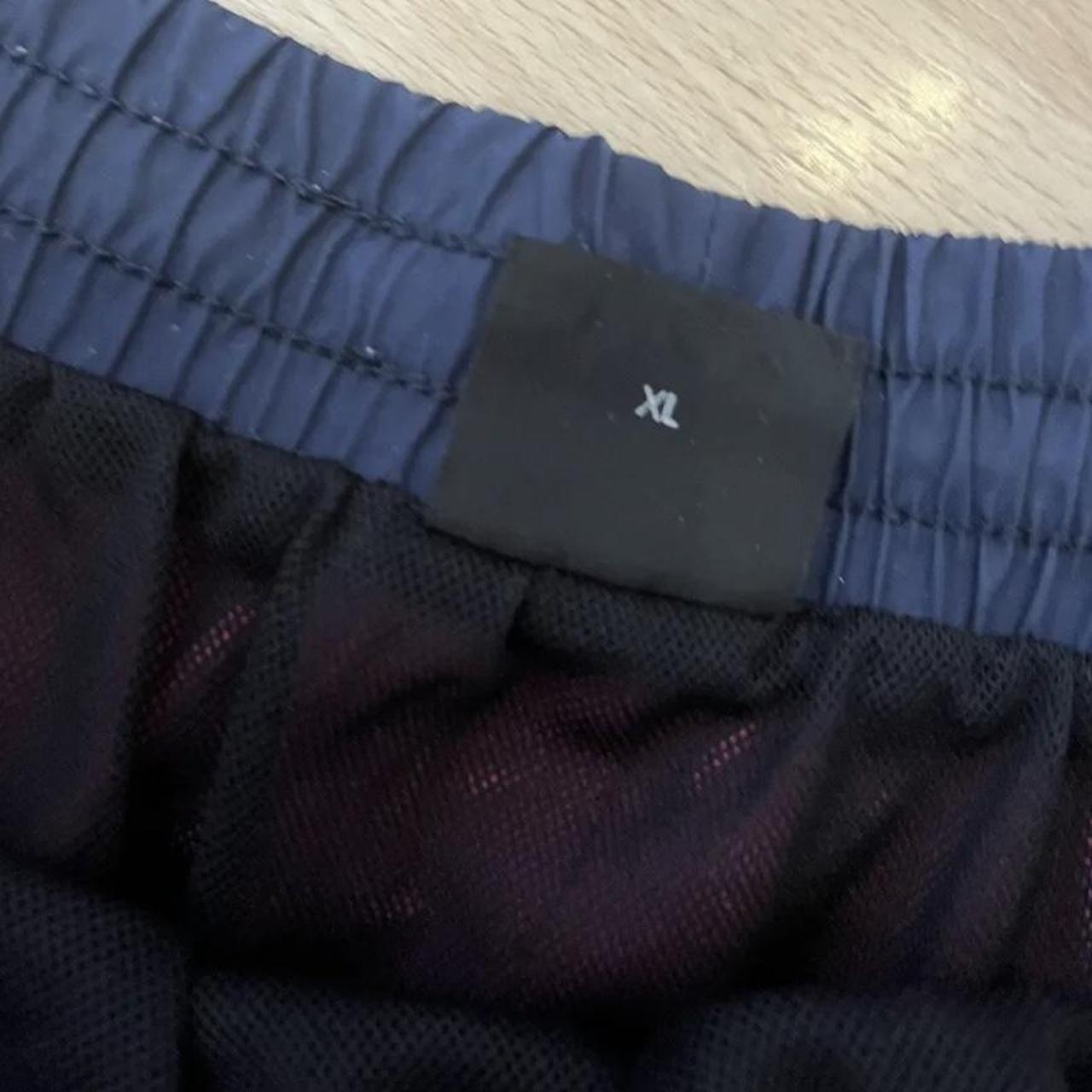 Hugo Boss Men's Pink Shorts Depop