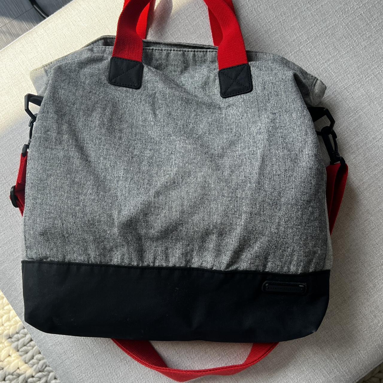 item listed by versusdepop