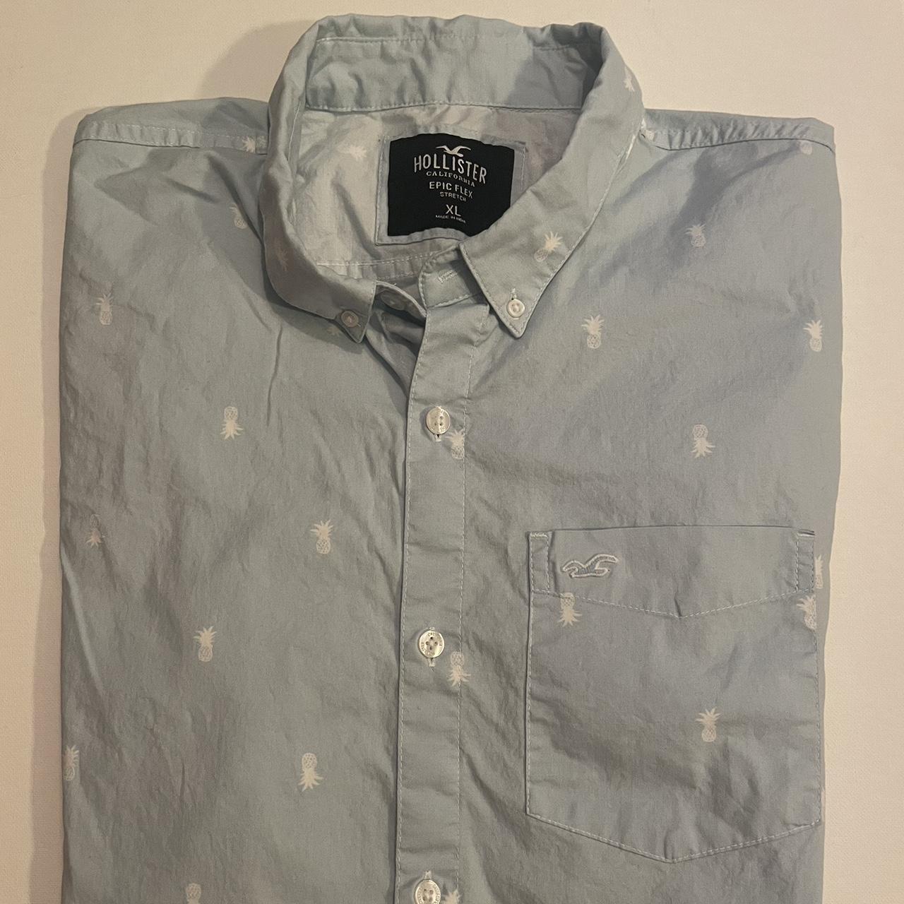 Light Blue Hollister pineapple Men’s Hawaiian