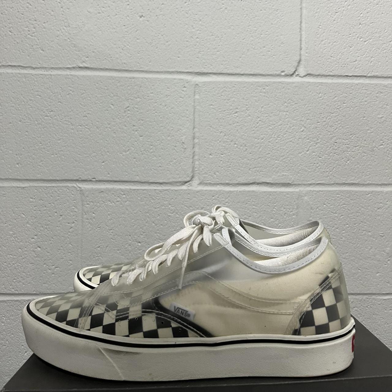 Vans on sale comfycush checkerboard