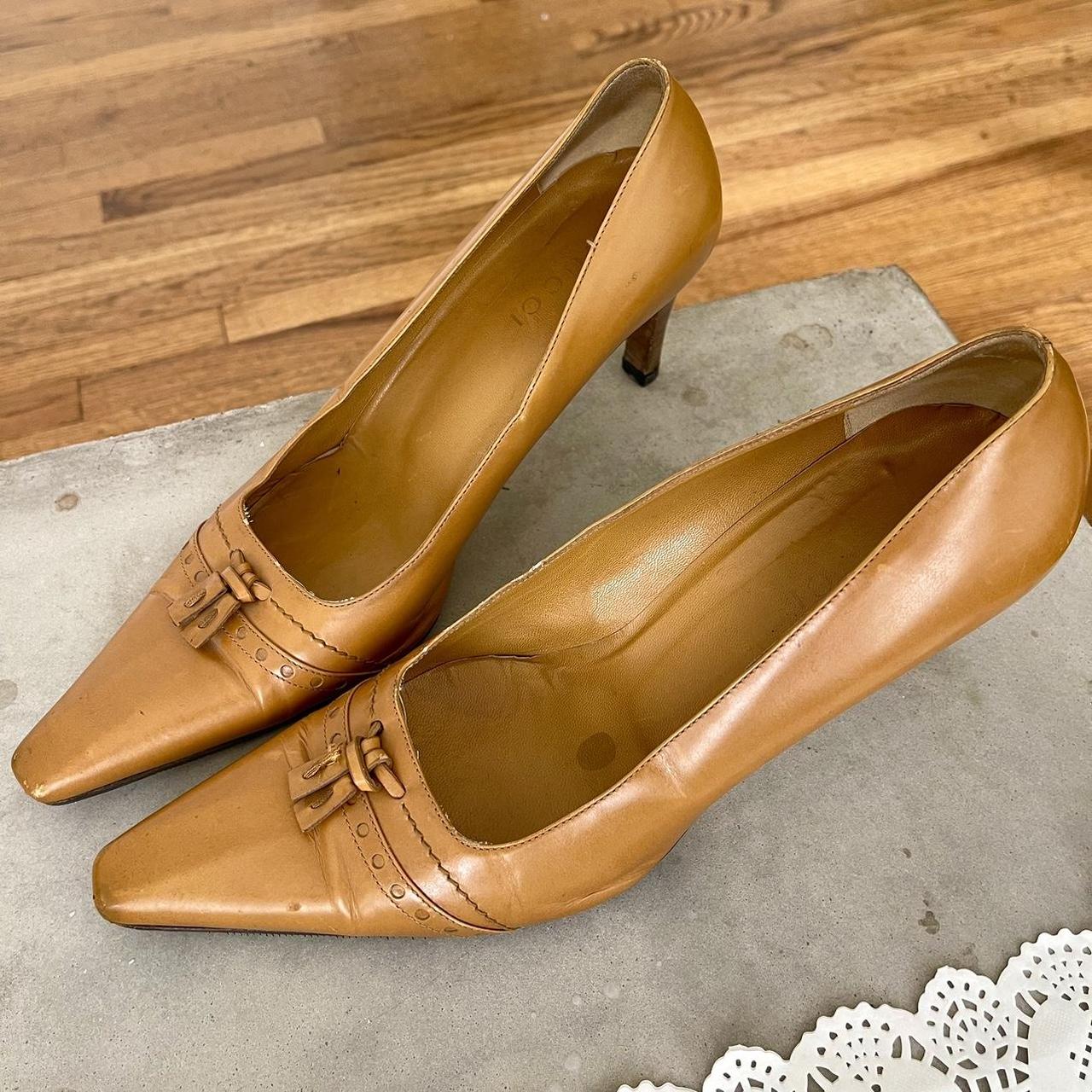 Gucci deals tan heels