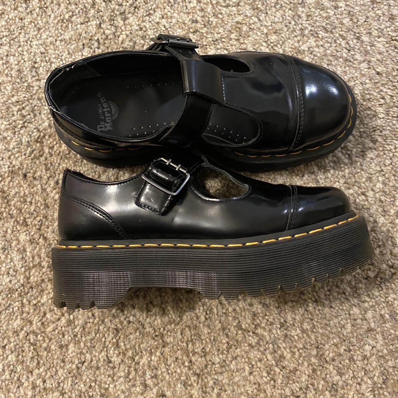 all black no lace sneakers