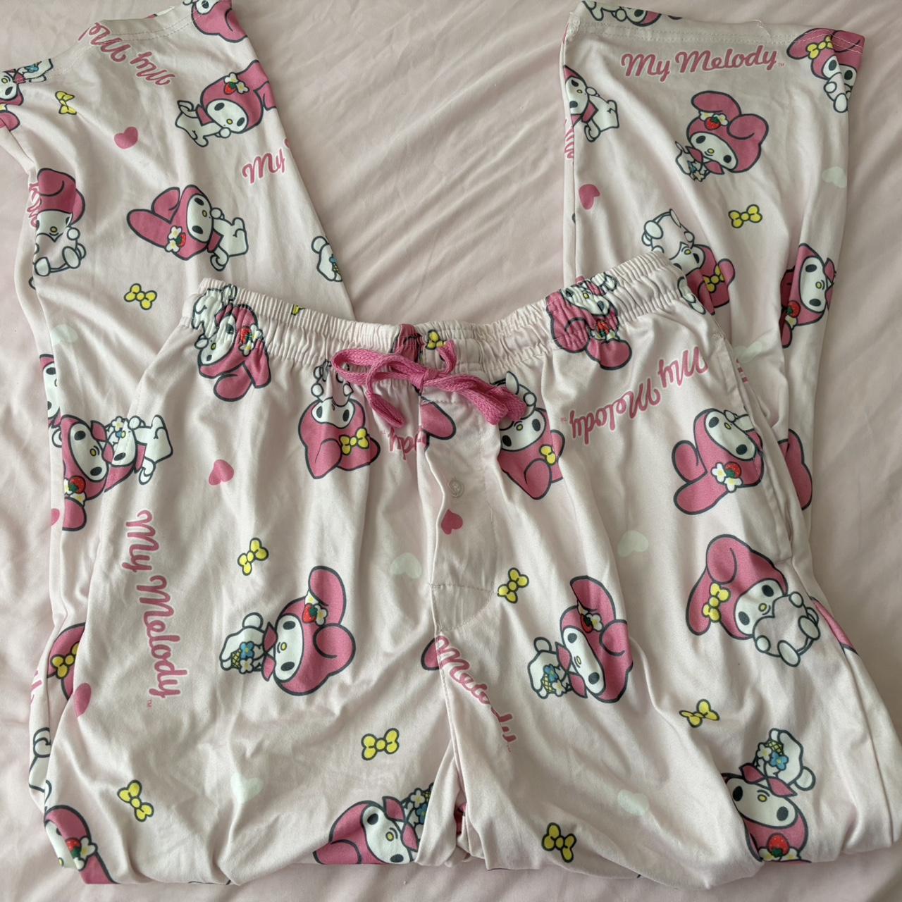 item listed by strawbrrry