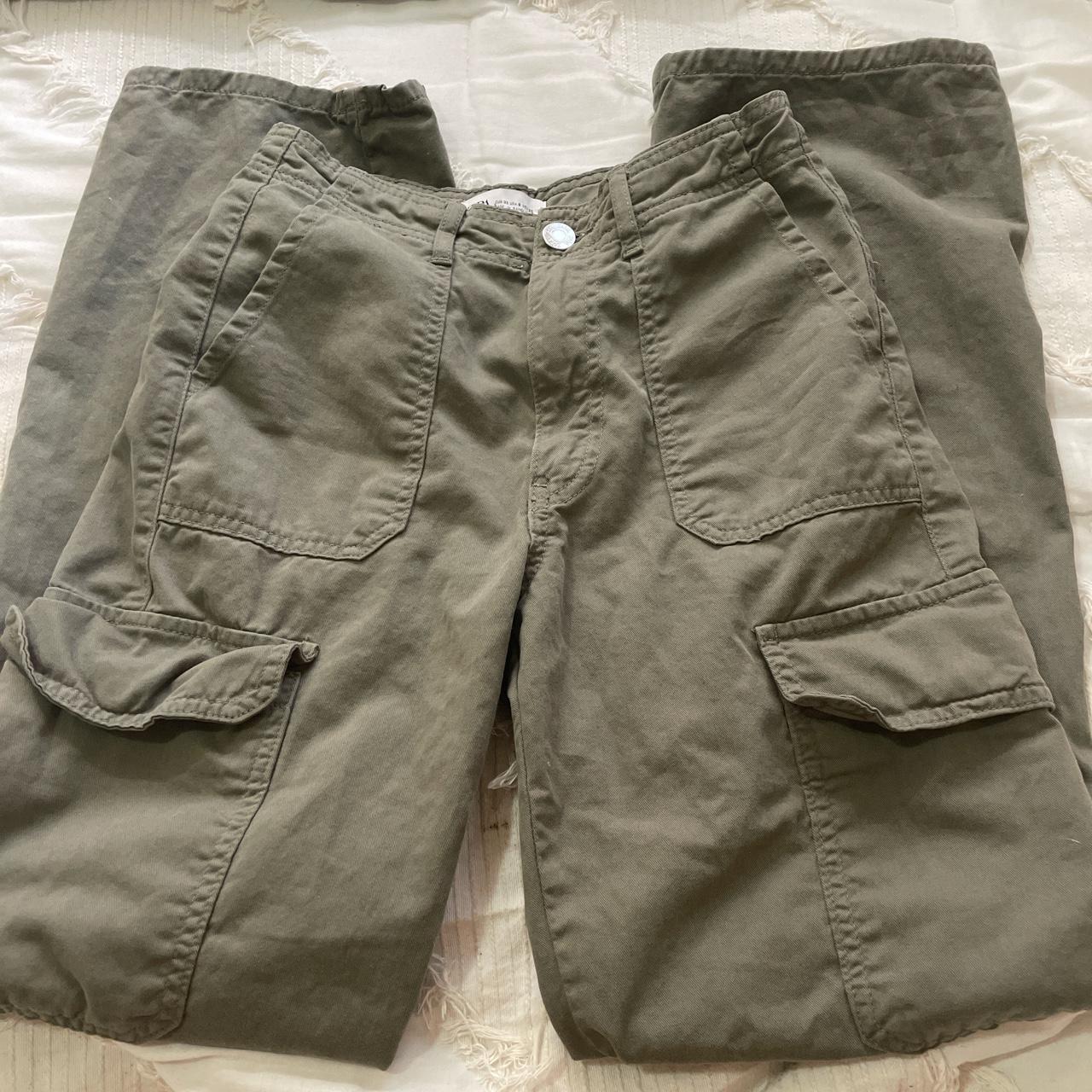 Zara Women's Khaki Jeans | Depop