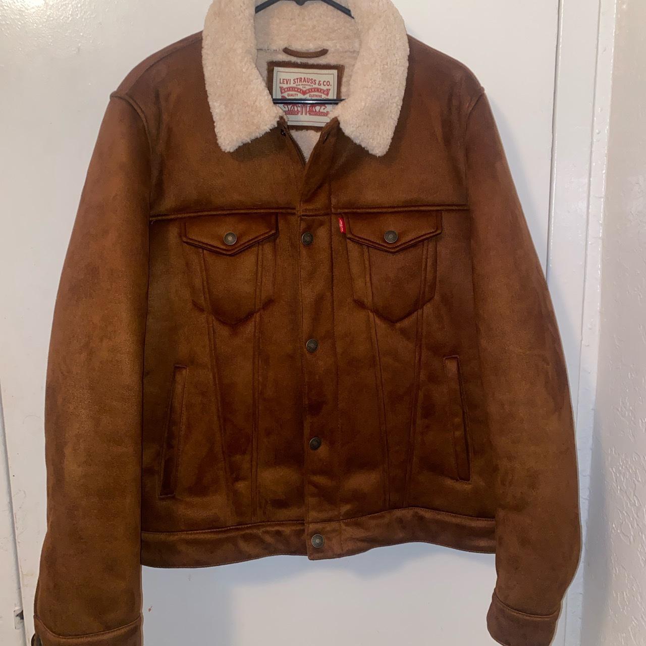 Levi’s fur trucker jacket Like new Size... - Depop