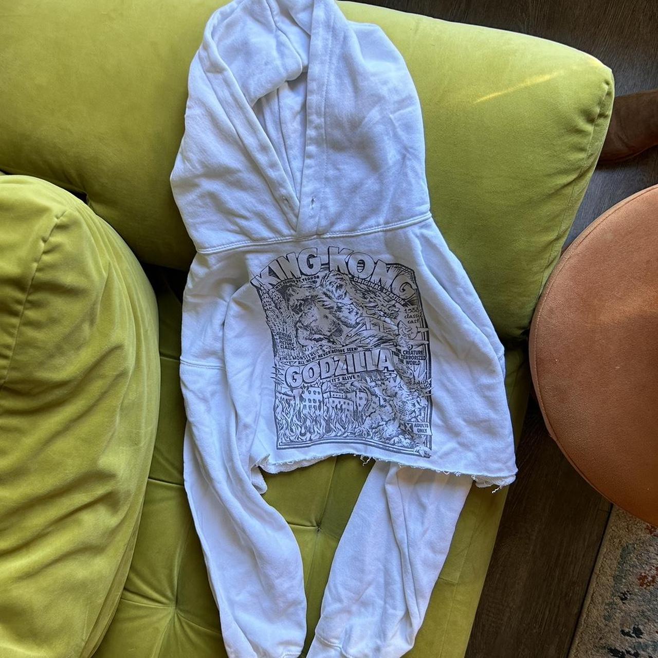 Brandy Melville white cropped Graphic