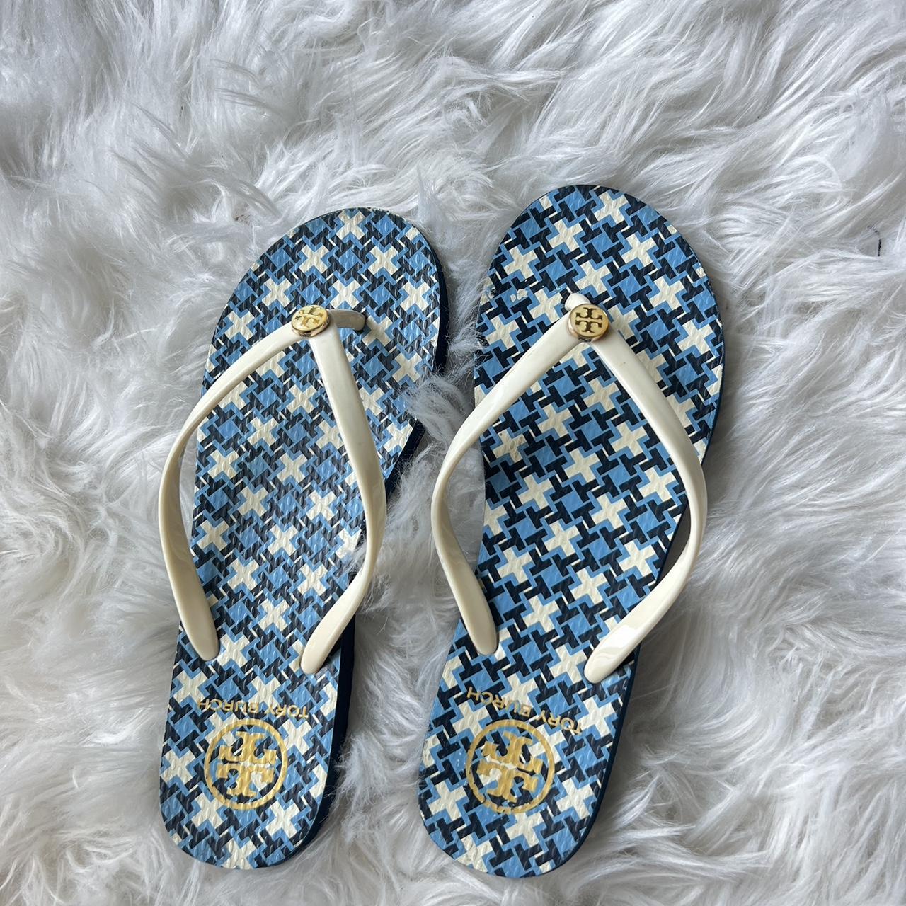 Tory burch cheap blue flip flops