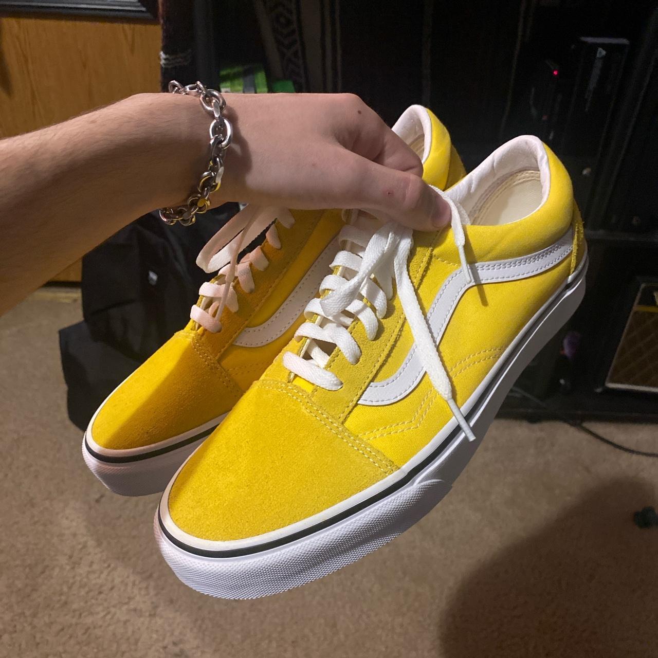 Yellow vans hot sale on feet