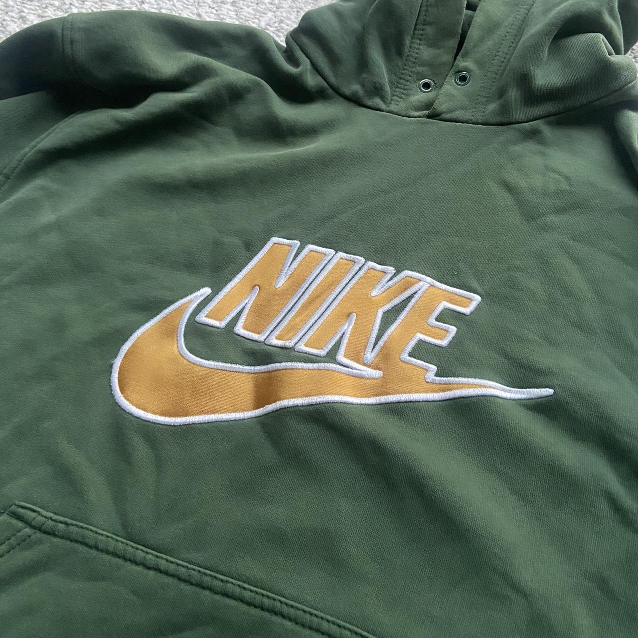 Vintage green Nike hoodie, men’s XL Depop