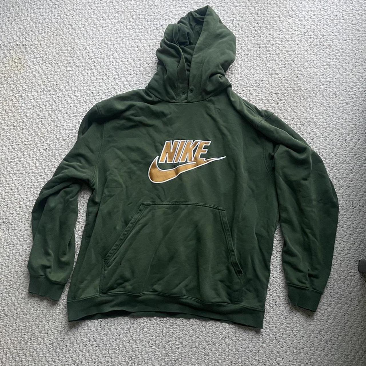 Vintage green Nike hoodie, men’s XL - Depop