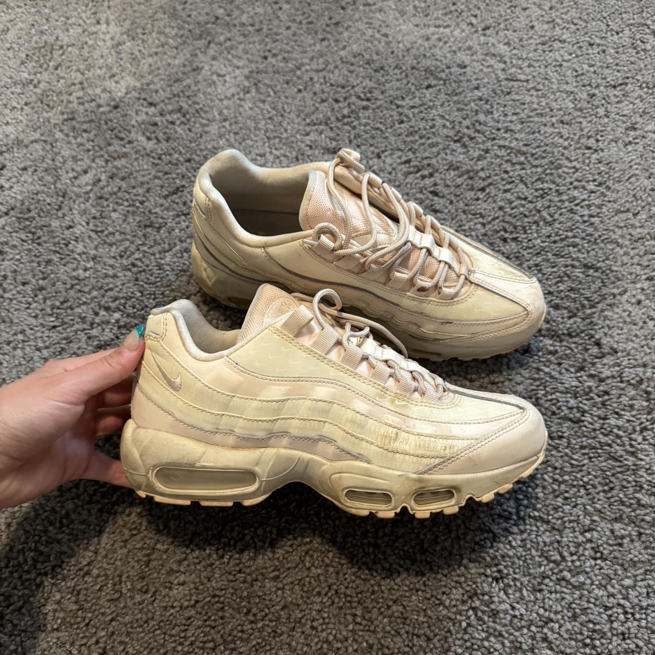 Air max 95s top pink