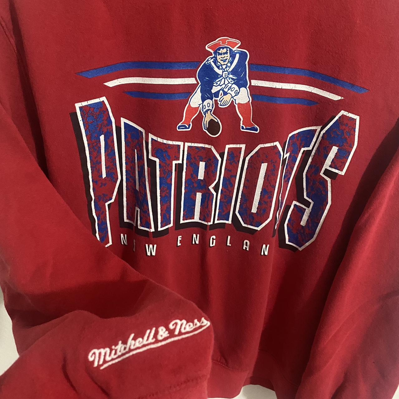 Unisex Mitchell & Ness New England Patriots Retro - Depop