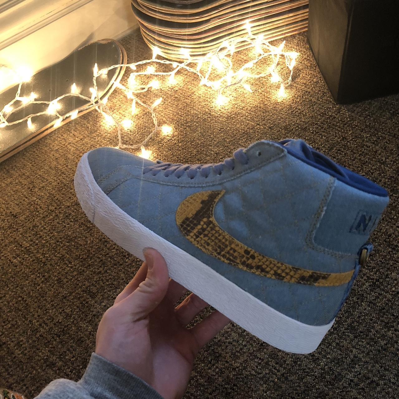 supreme blazer mid