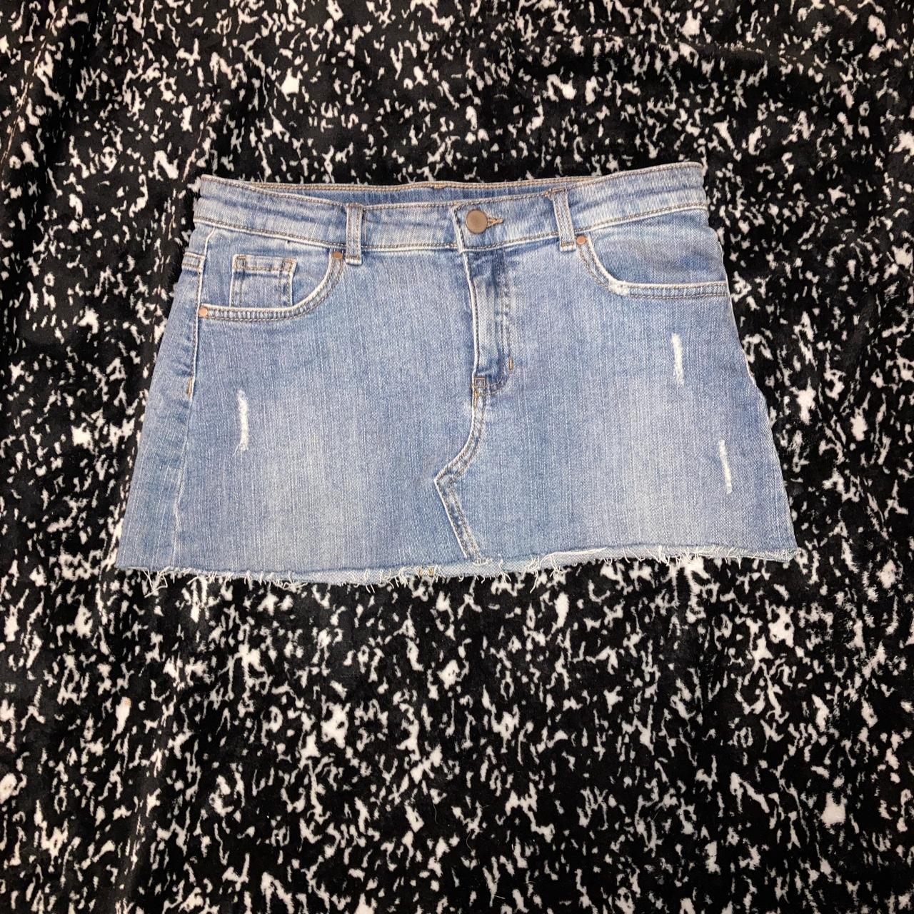 Vintage mini jean skirt that’s like new, worn only once - Depop