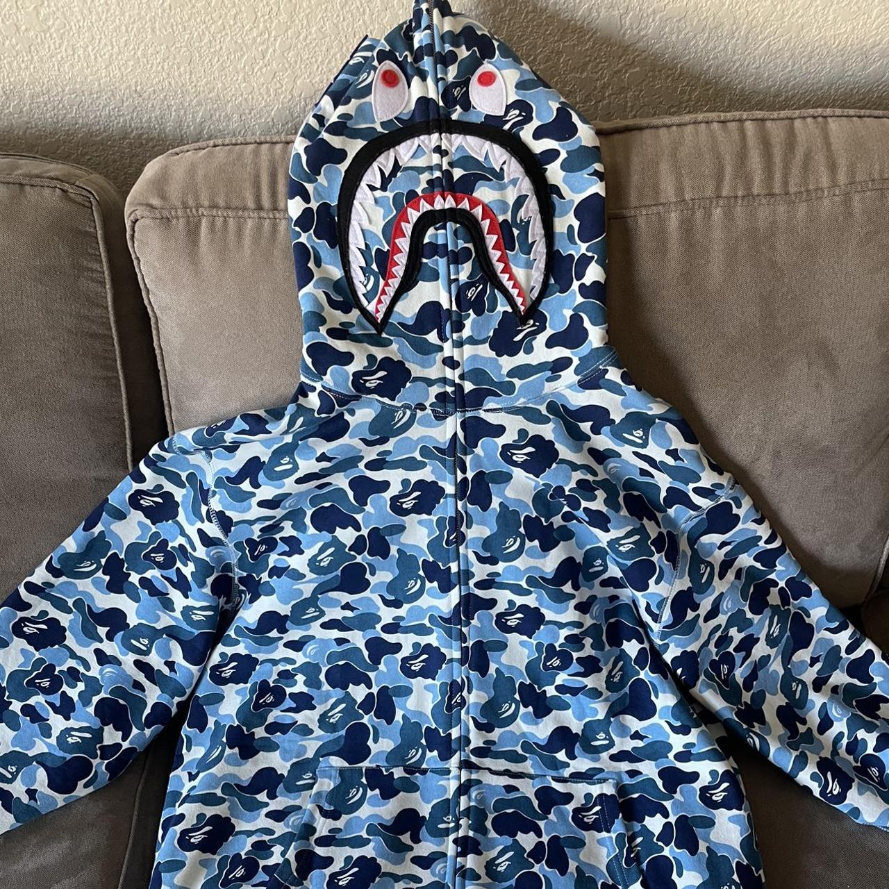 Light blue BAPE HOODIE (AUTHENTIC) size XXL