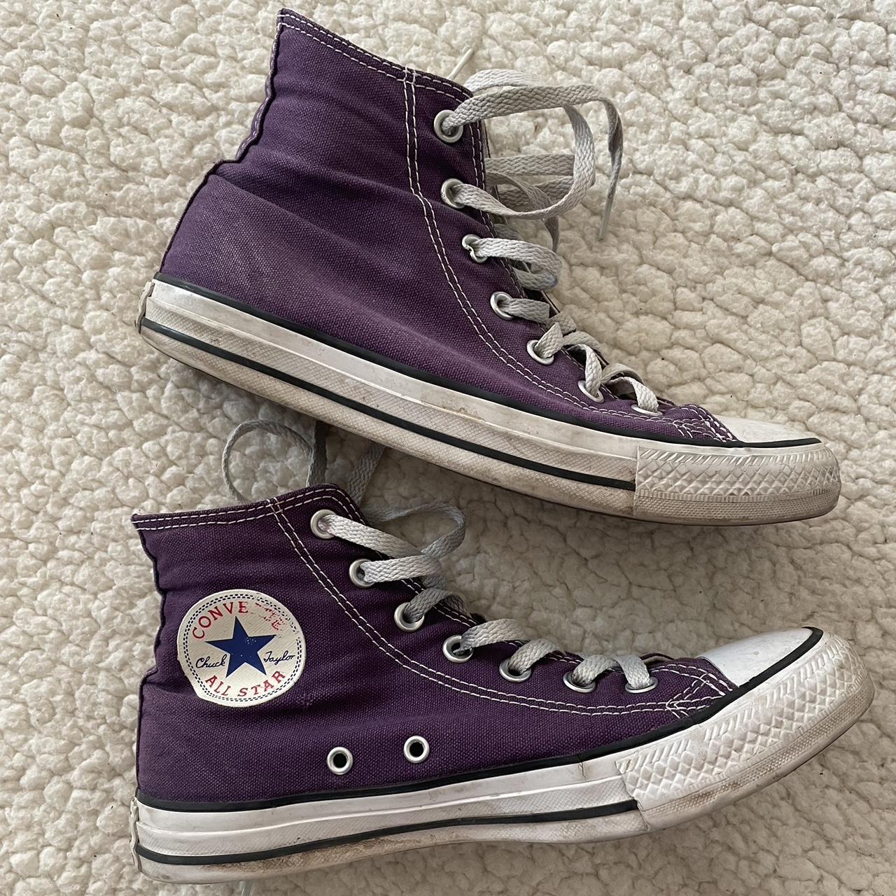 Converse Women's Purple and White Trainers | Depop