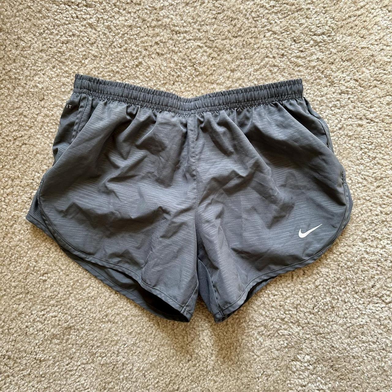 womens nike shorts grey