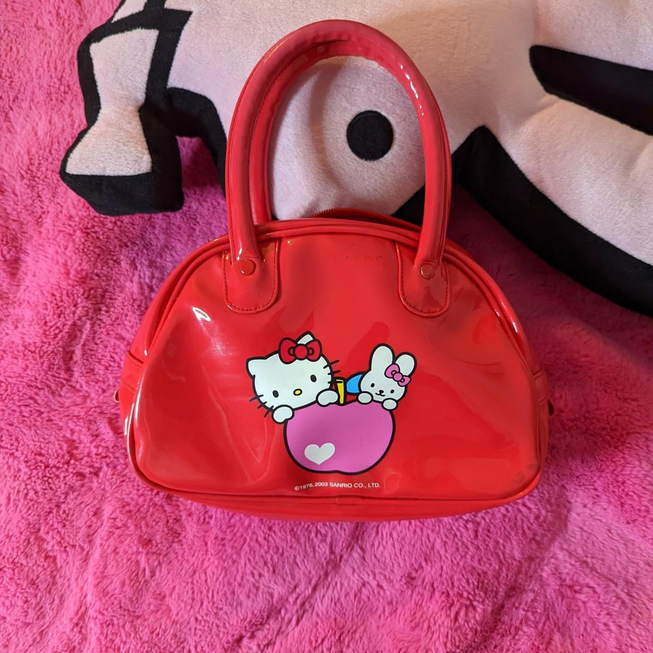 Red hello hot sale kitty purse