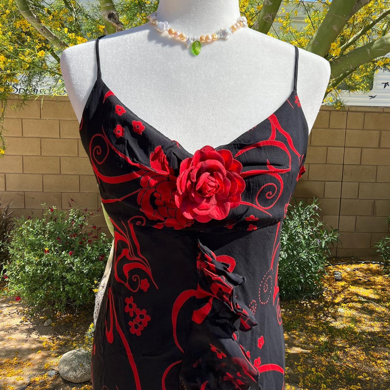 Khaki Krew Women's Black and Red Dress (2)