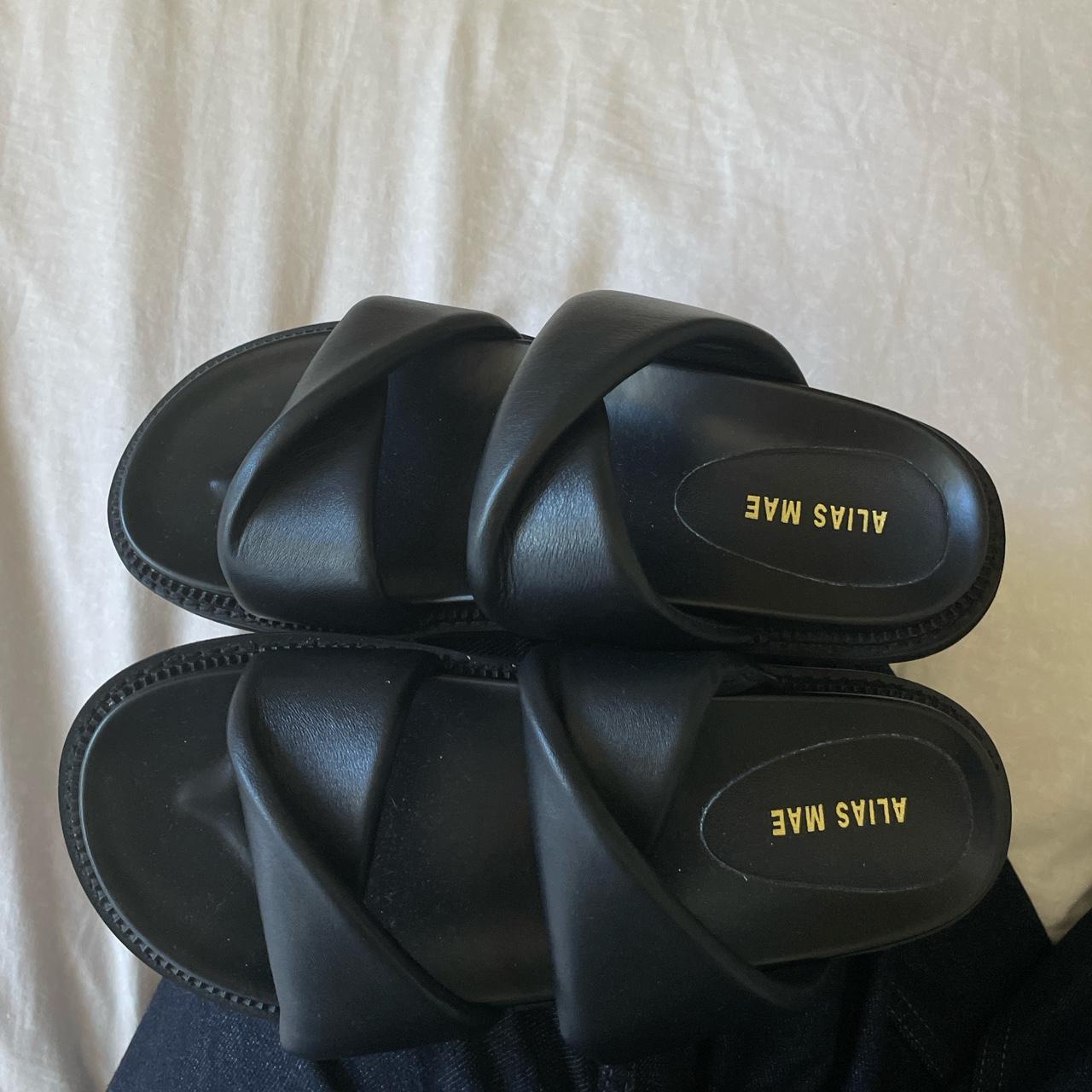 alias mae niki sandals