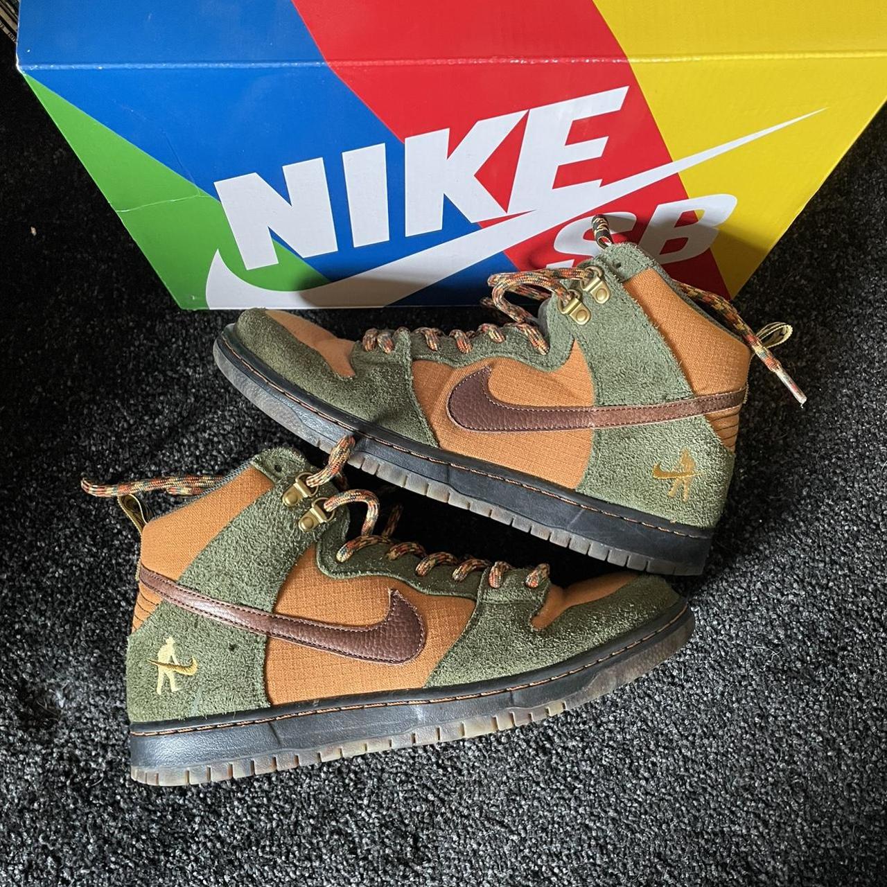 Men's Green and Orange Trainers | Depop