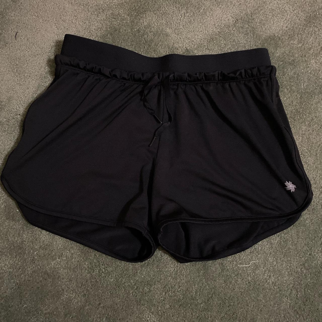 DSG Women's Black Shorts Depop