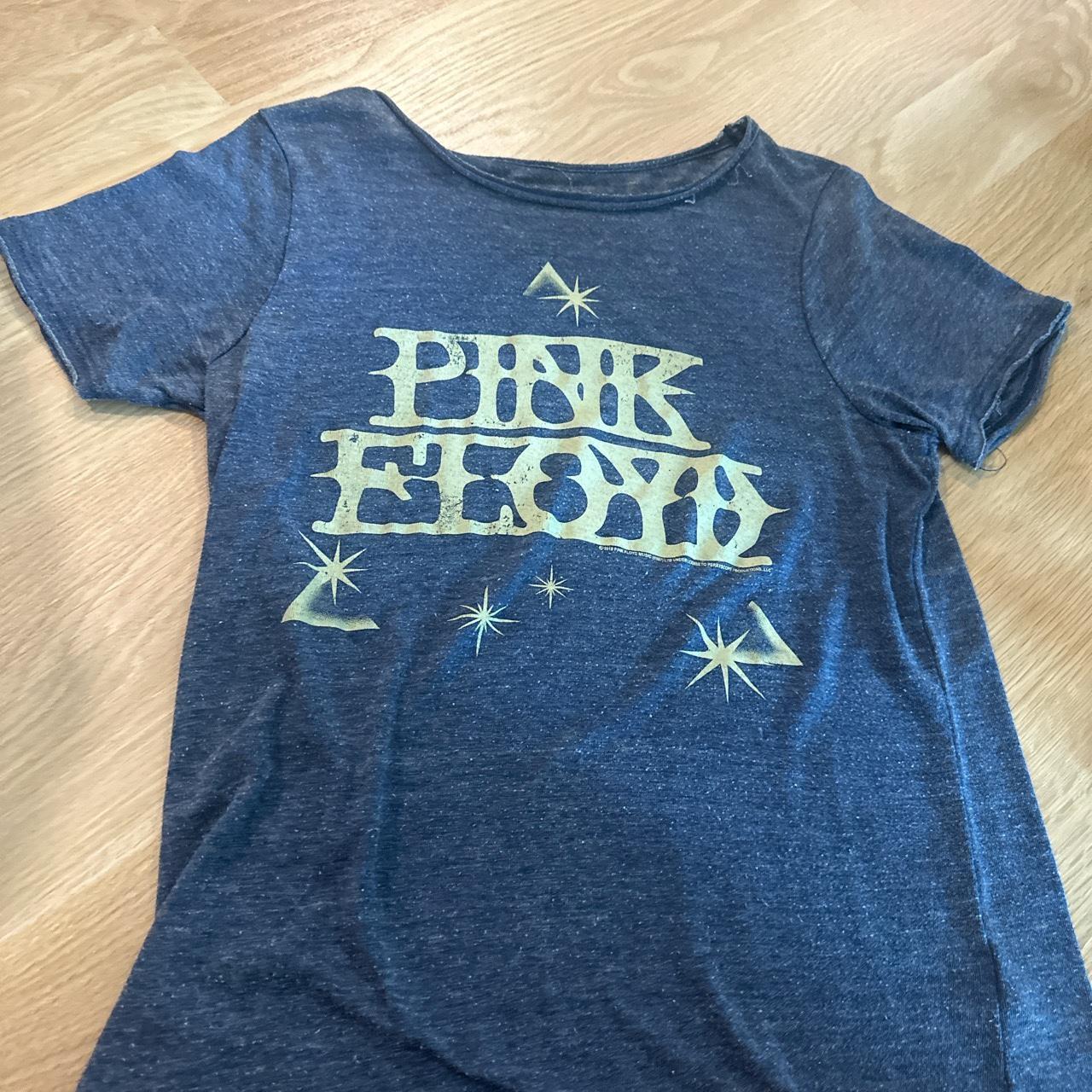 item listed by peaceloveclothes6666