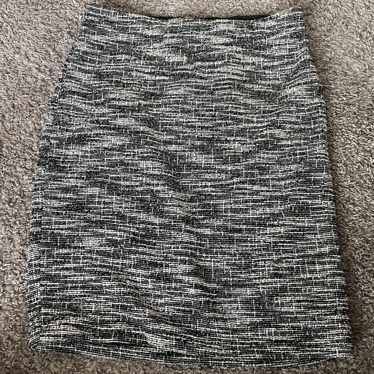 Max Studio Black Ivory Pencil Skirt - Depop