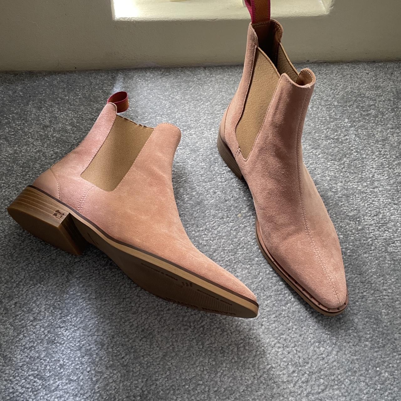 Pink Chelsea Boots Pointed toe Chelsea ankle Depop