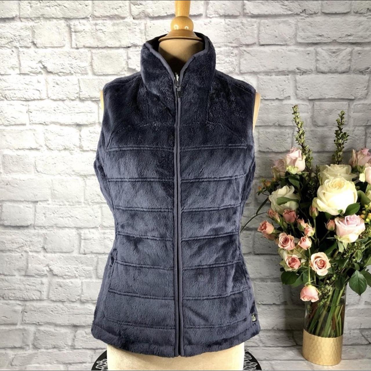 North face reversible on sale vest