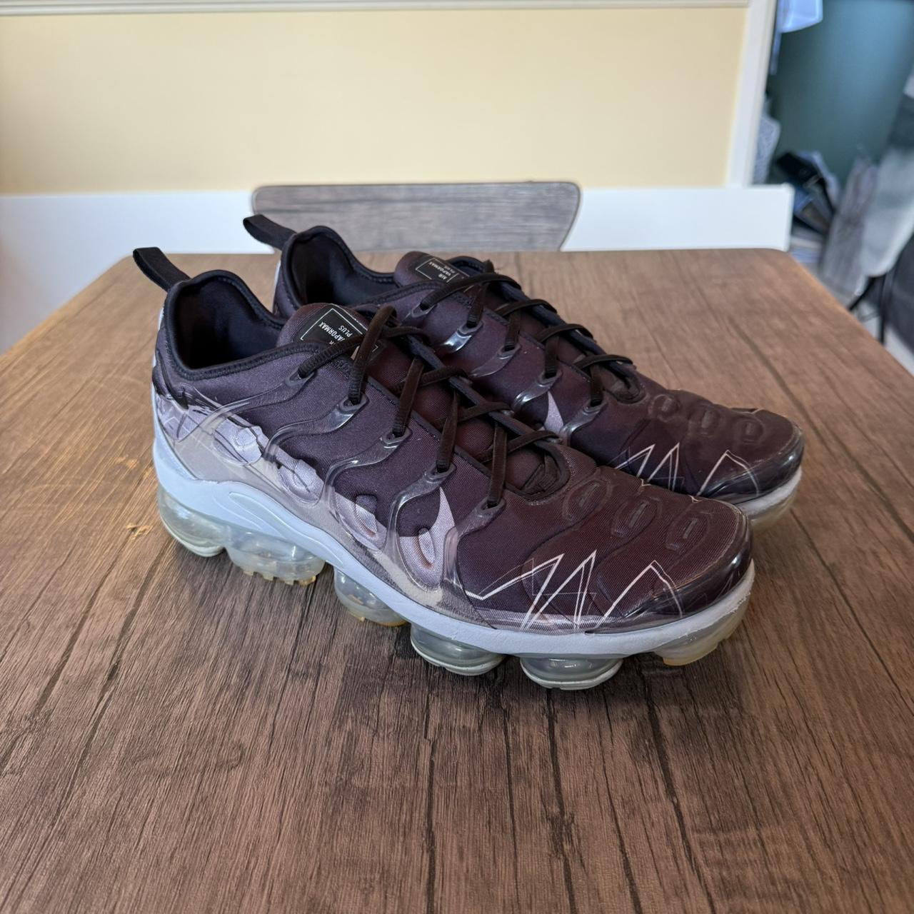 mens vapormax plus trainers