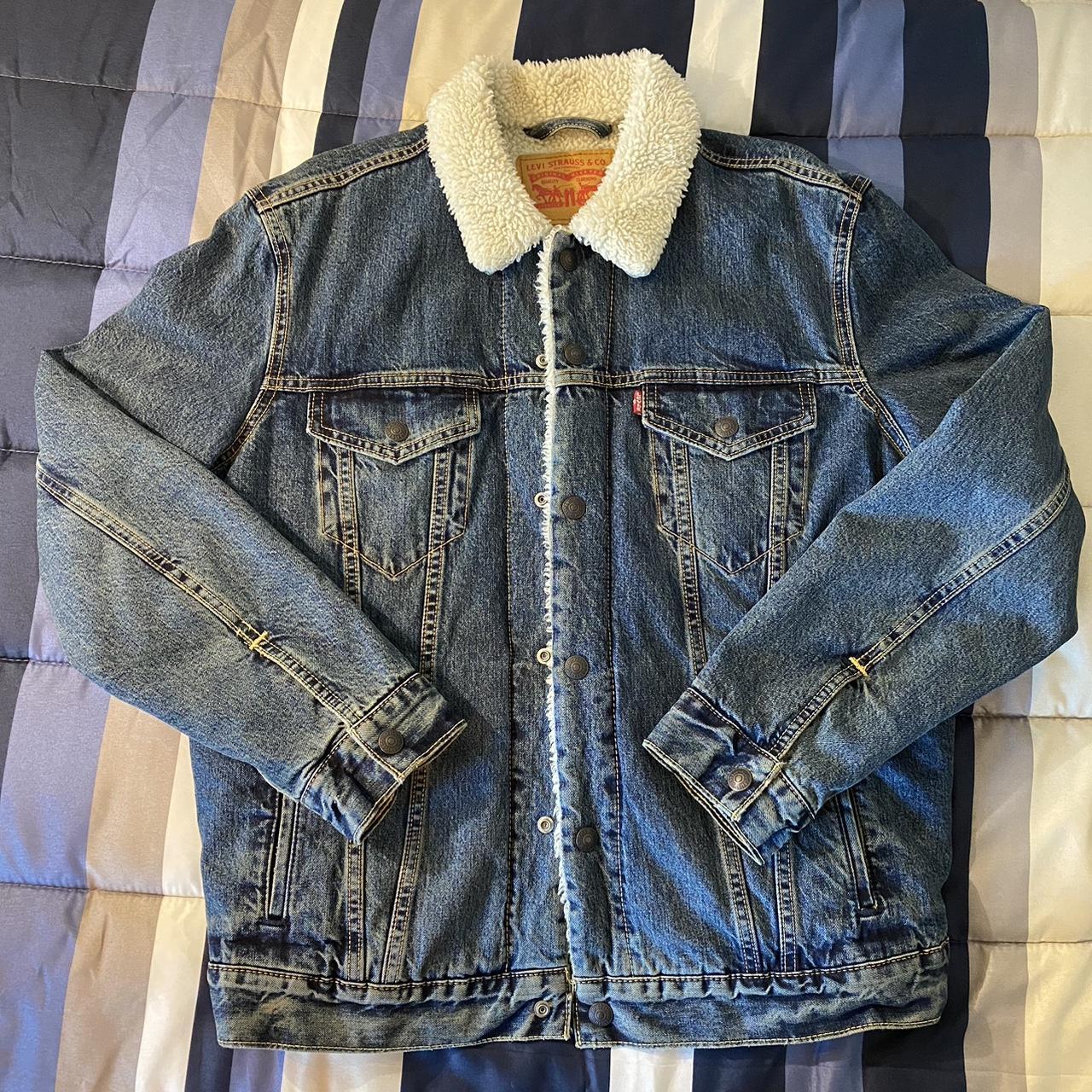 Levi’s Sherpa lined jean jacket men’s size large... - Depop