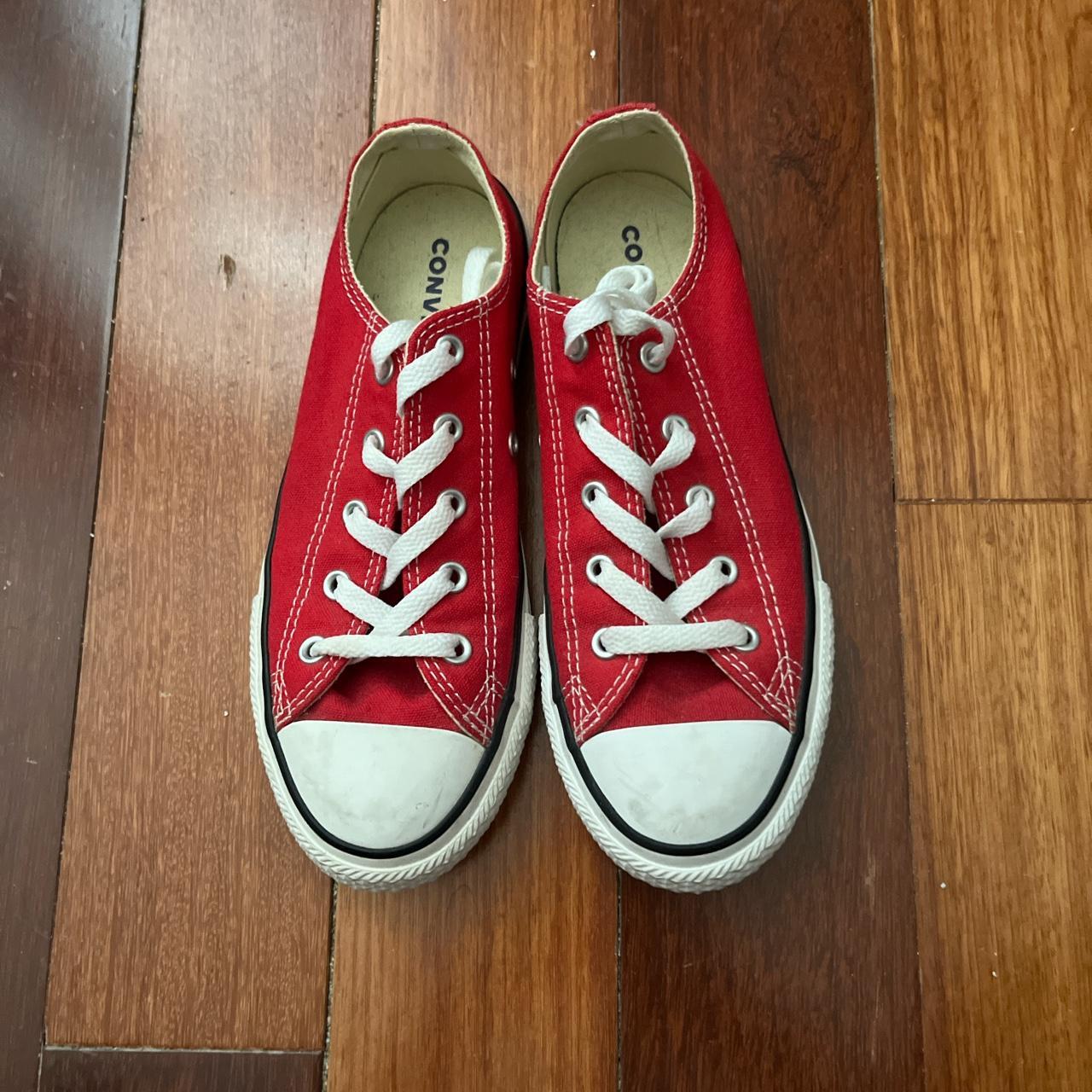 Low top converse-red Size 3 in kids - Depop