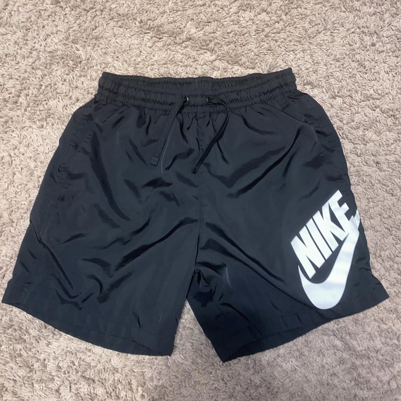 Nike Men's Black and White Shorts | Depop