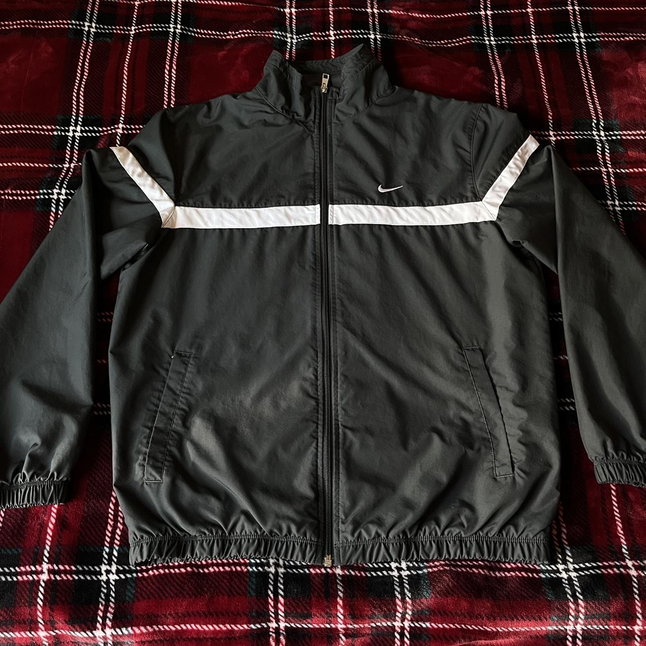mens nike black and white windbreaker