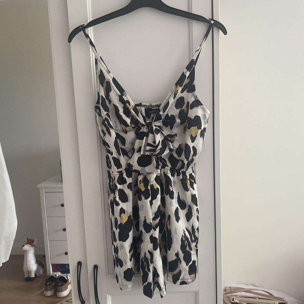 Boohoo leopard print play suit. Size 8. Worn,... - Depop