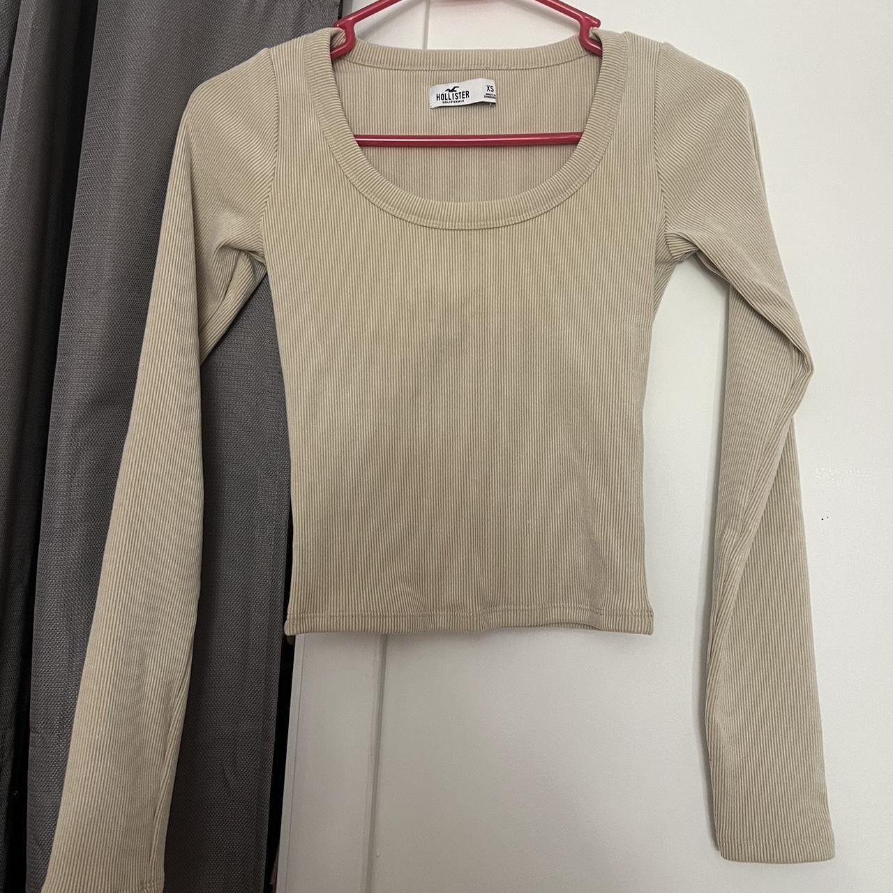 Holster tight long sleeve, slightly cropped top.... - Depop