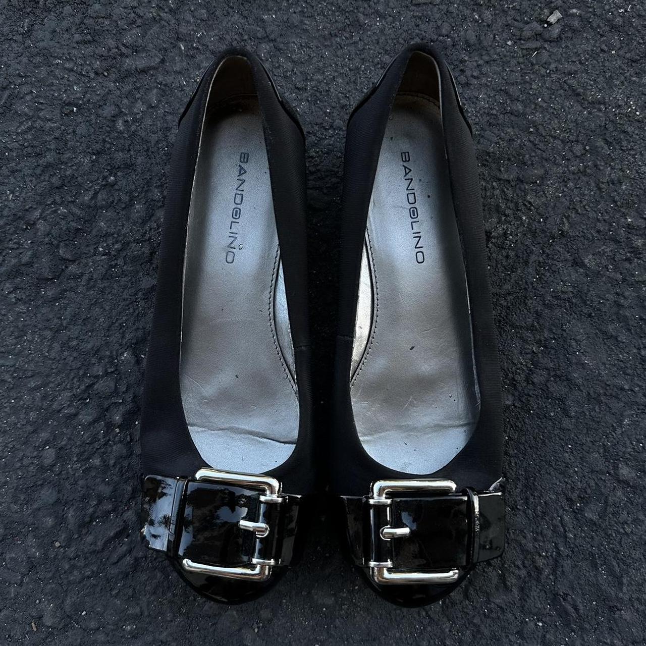 bandolino black flats