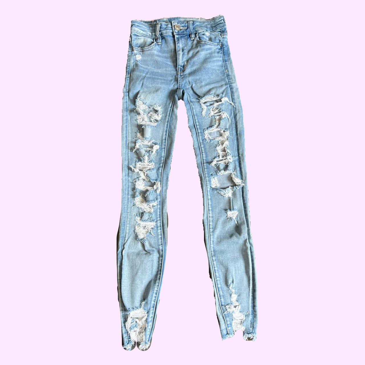 American Eagle light wash ripped skinny jeans,
