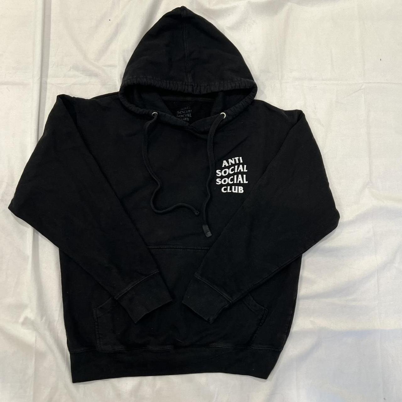 item listed by aleexxaa