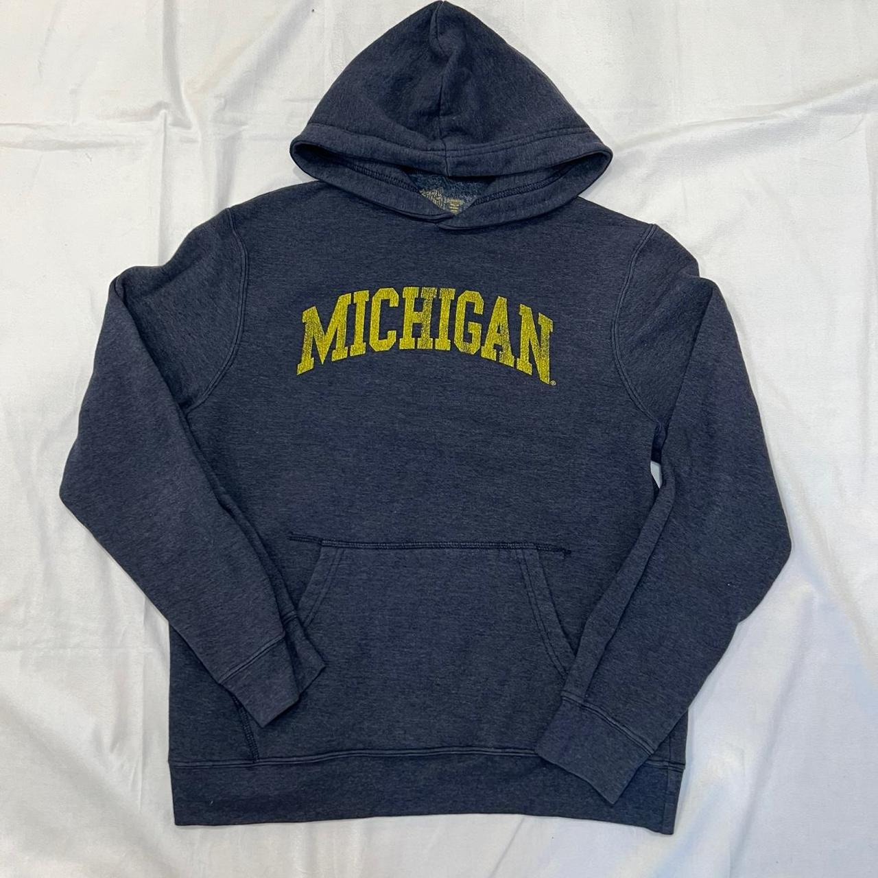 item listed by aleexxaa