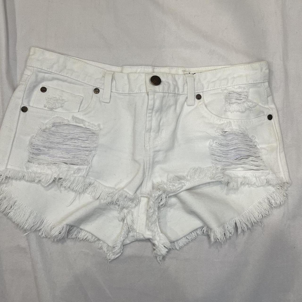 item listed by aleexxaa